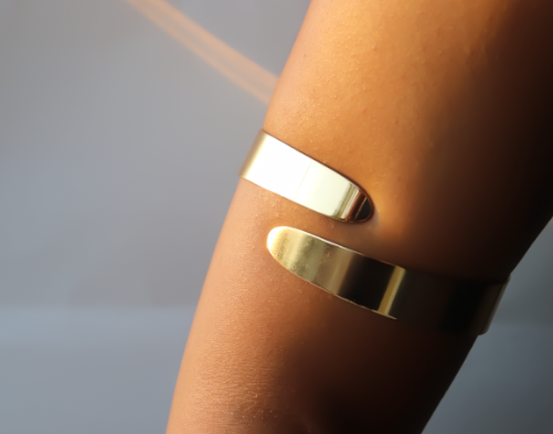 WARRIOR ARM CUFF - GOLD